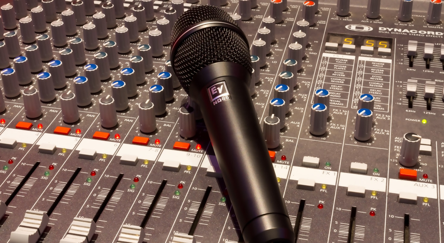 Conoce a los locutores de Radio Rafa